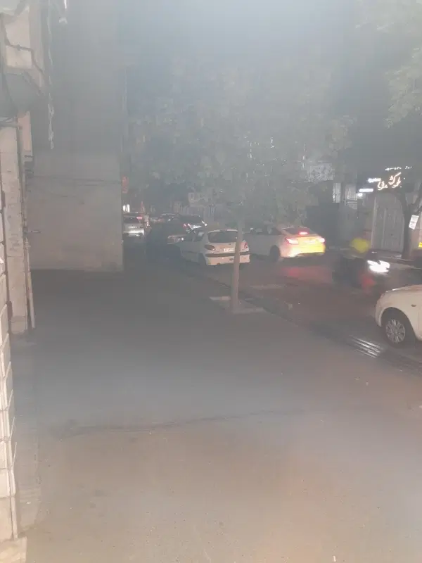 ۱۸ متر مغازه تجاری + ۸۲ متر انبار تجاری