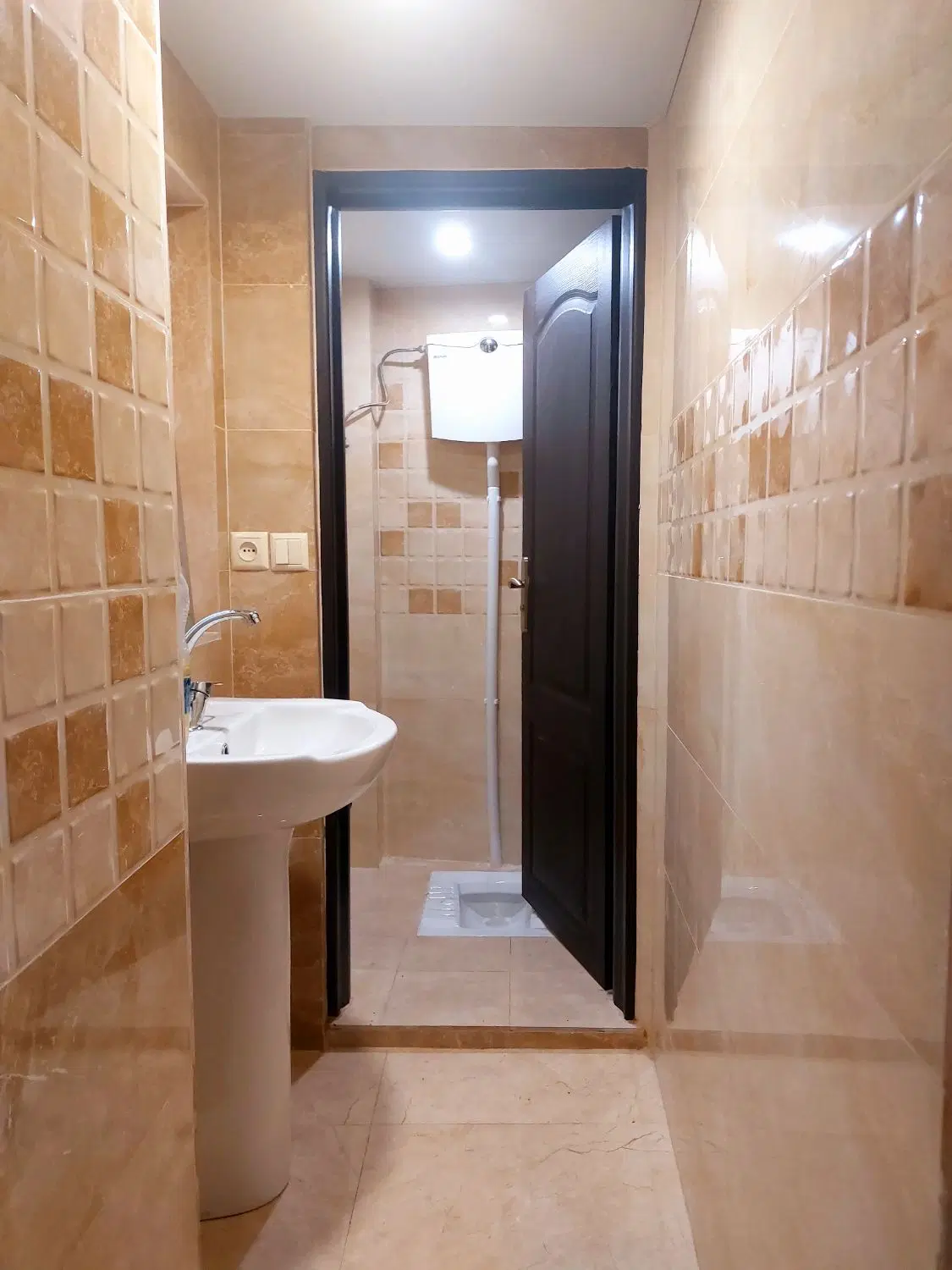اجاره واحد تجاری ۷۰ متری رشت مطهری