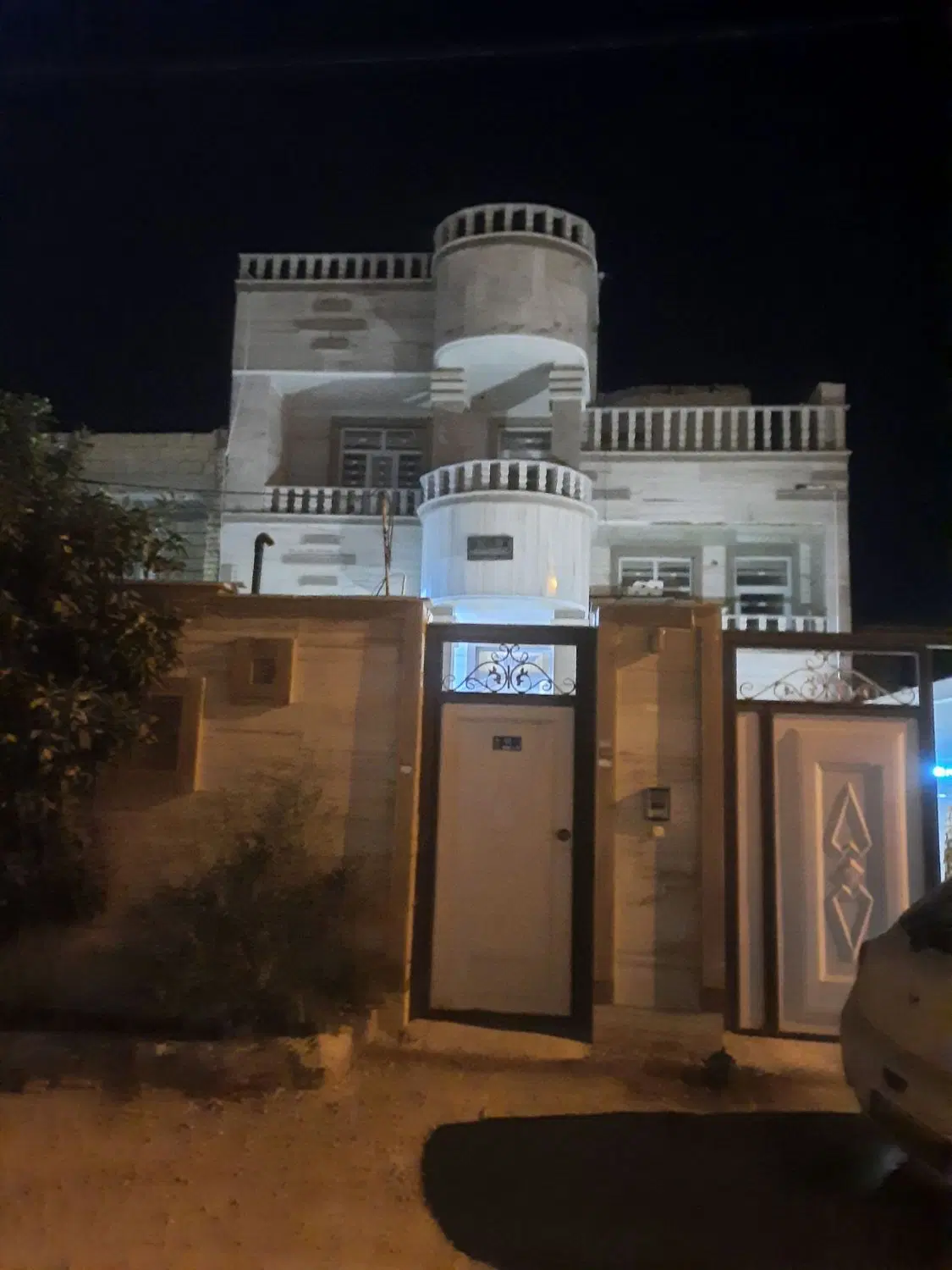اجاره یک واحد طبقه دوم منزل همکف کاملا مستقل