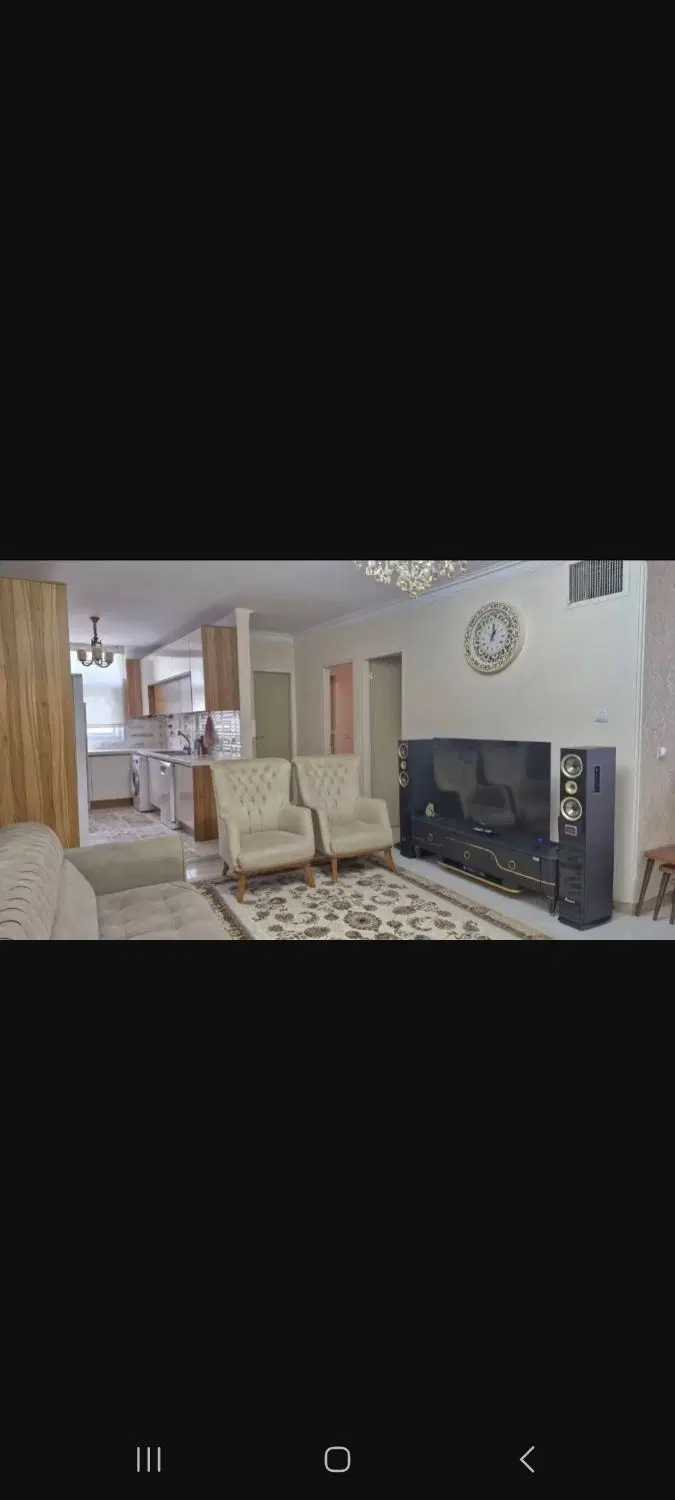 اپارتمان ۹۰ متری سالن پرده خور تاپ لوکیشن