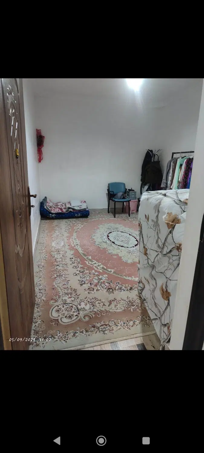 خانه اجاره ای مستقل.باامتیازآب برق گاز .طبقه دوم