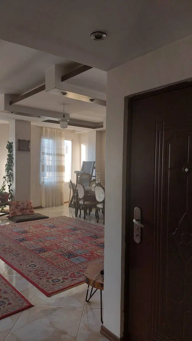 اپارتمان ۱۴۷ متری ساخت ۱۳۹۳ سند تک برگ