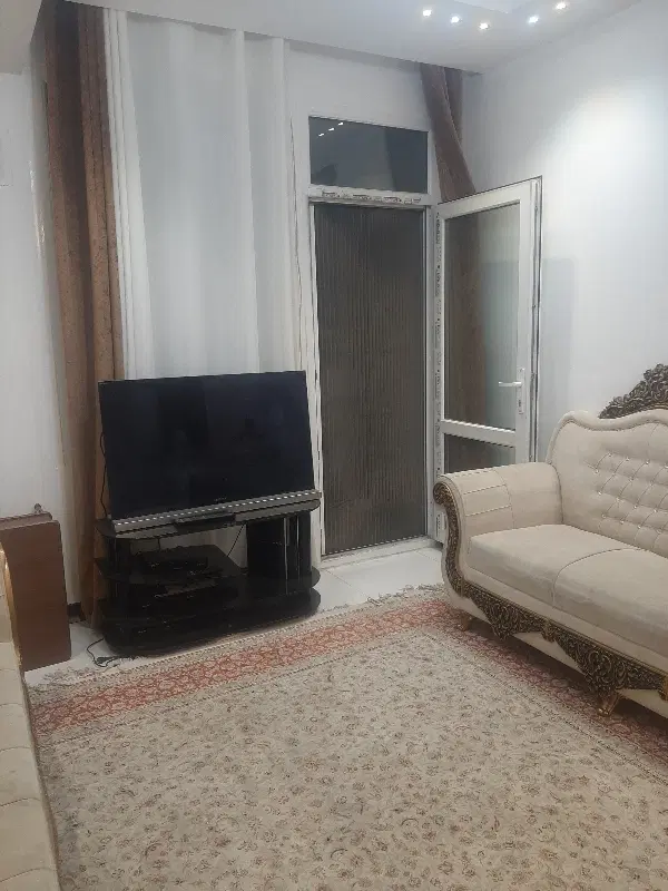 فروش آپارتمان یک خوابه در آیت الله حقیقت شمالی