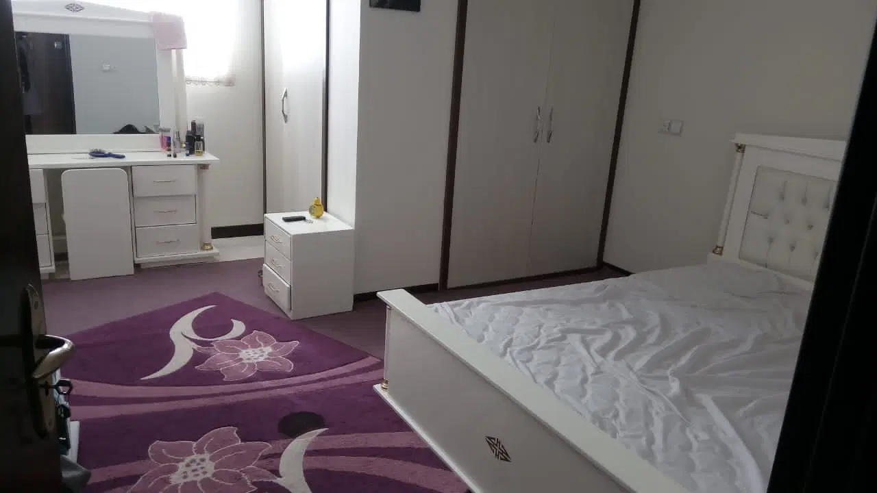 اپارتمان روشن دشت شهرک زاینده رود