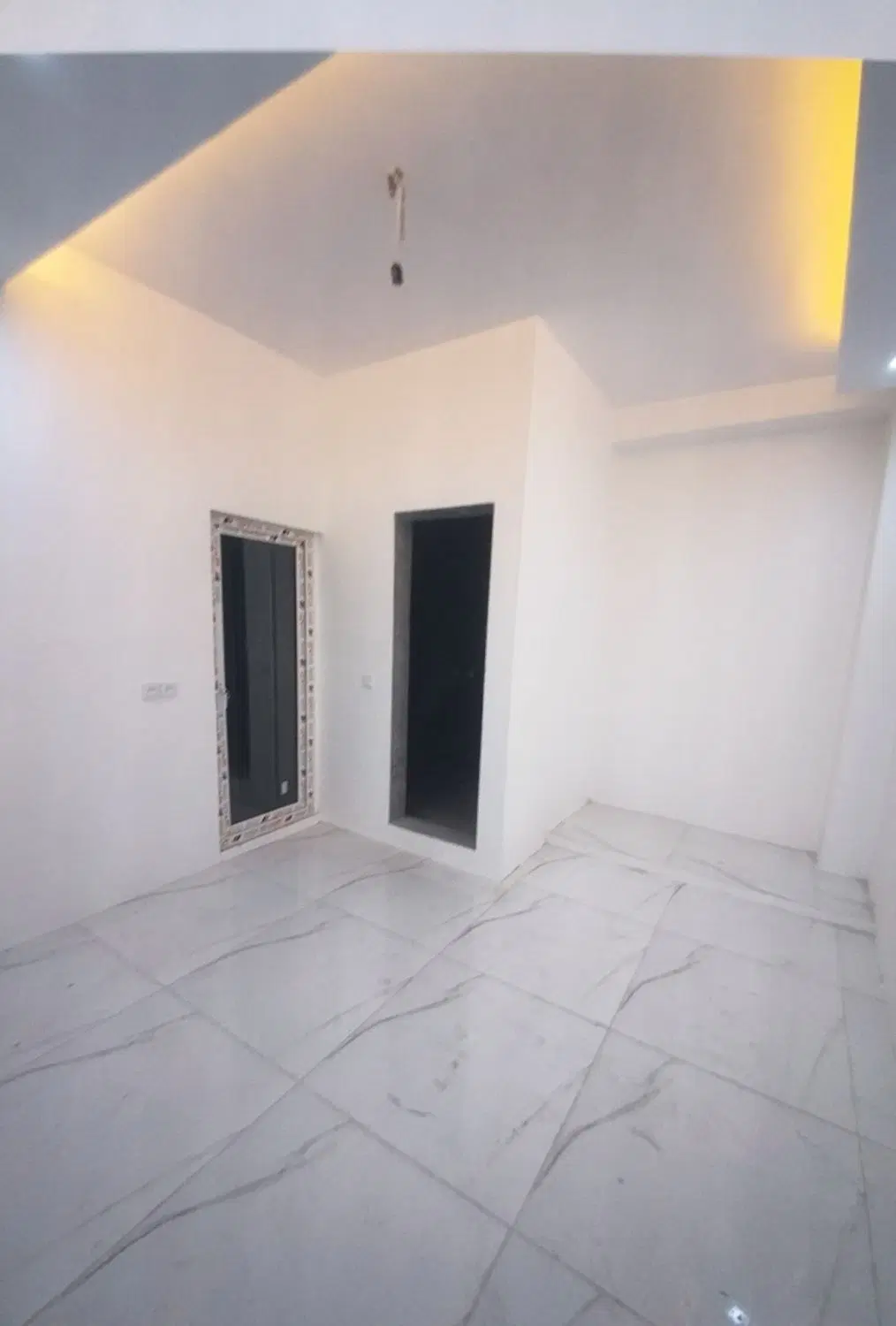 دو طبقه آپارتمان ۱۸۰ متری