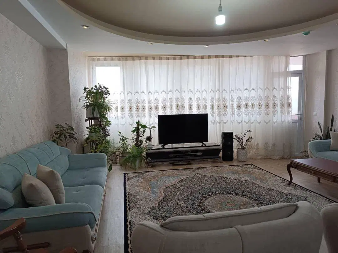 آپارتمان ۱۰۰متری لوکس با ویوی دائمی رودخانه شهرچای