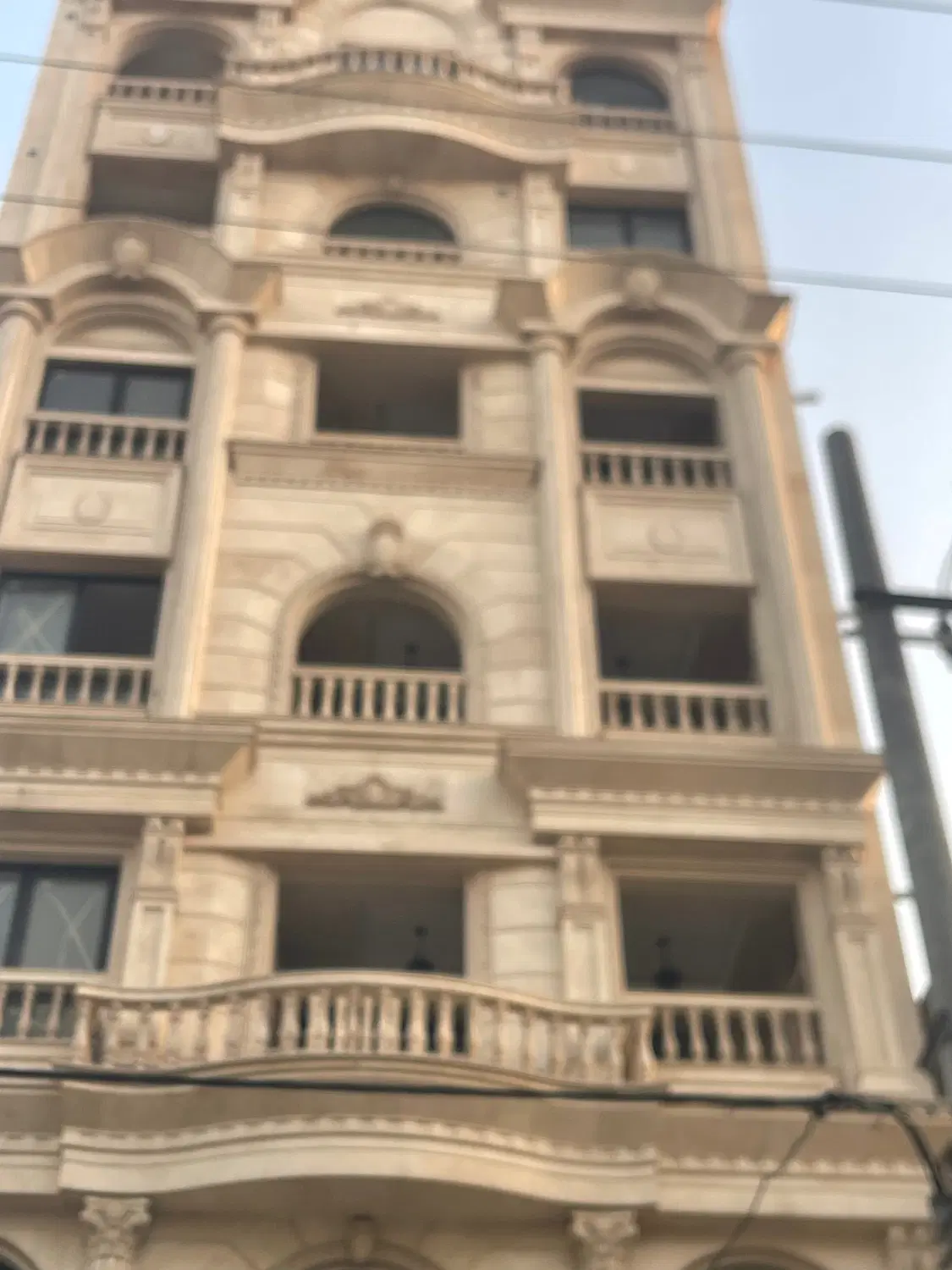 واحد اپارتمان تک واحدی