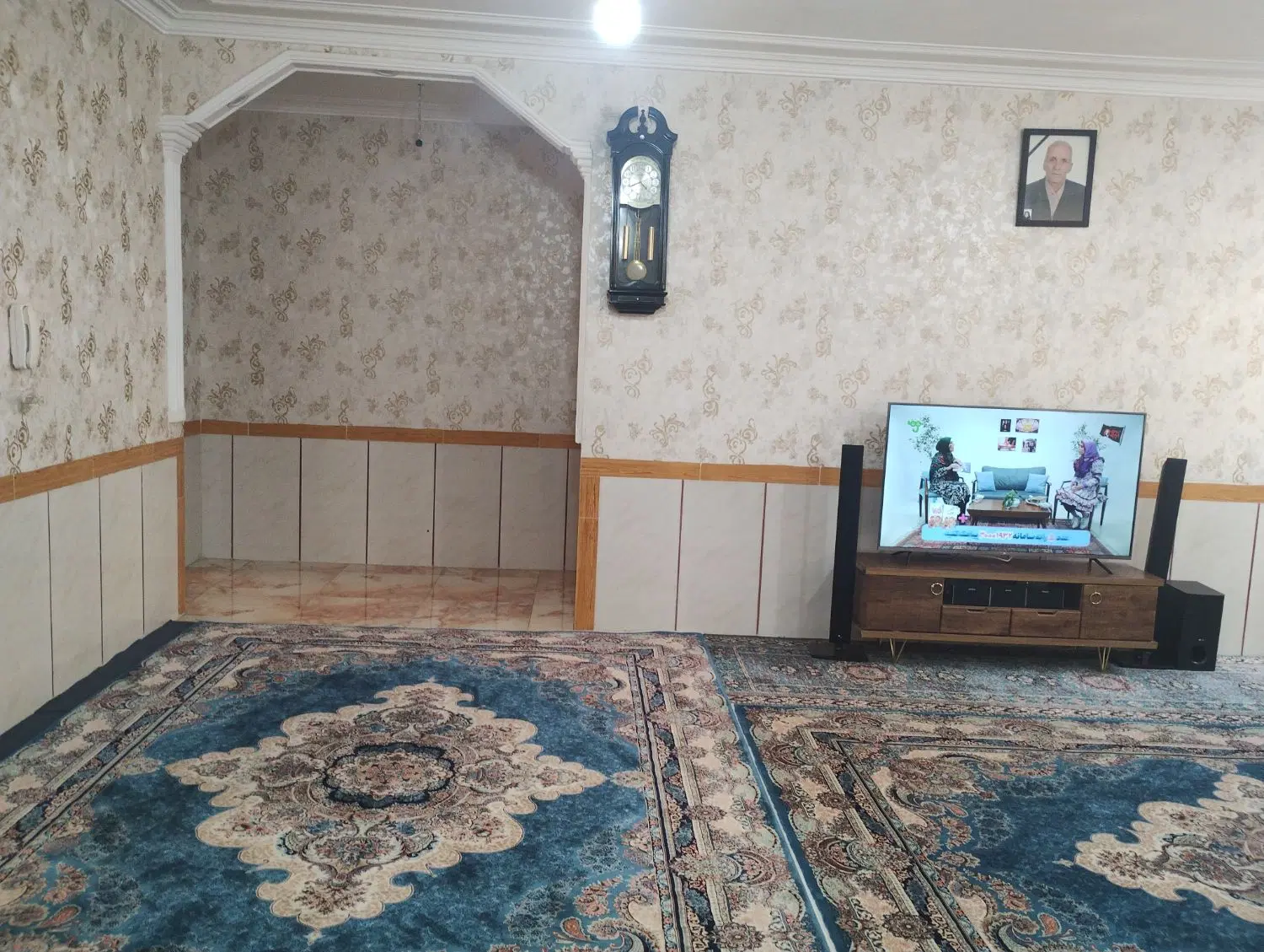 فروش فوری  منزل مسکونی دو و نیم طبقه