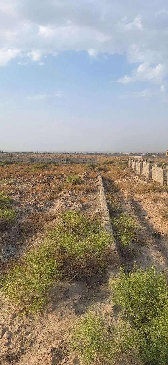 زمین ۴۰۰ منری