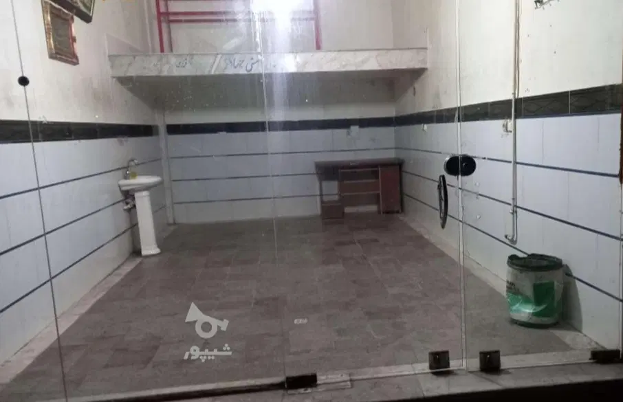 مغازه بهر خیابان