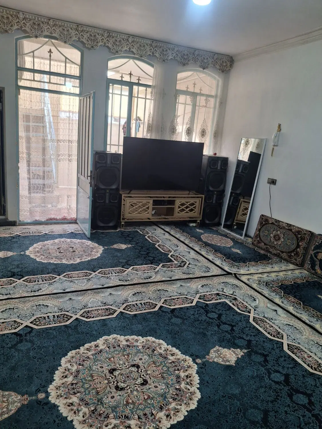 خانه دوطبقه تروتمیز