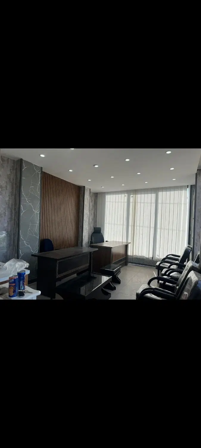 مغازه  اصفهان بهارستان با خودرو جزیره کیش