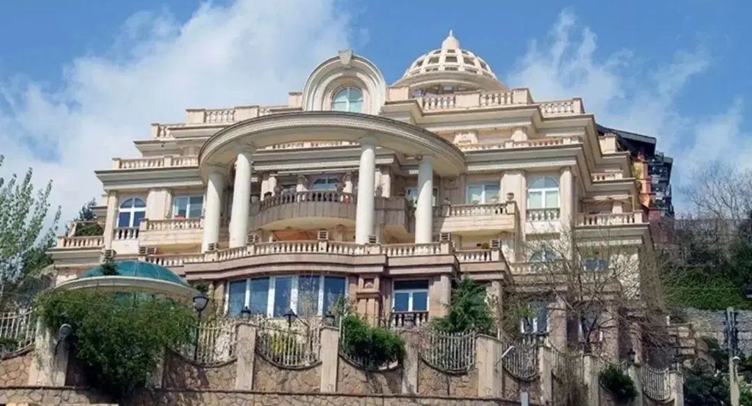 ویلایی_۶۵۰ متری_دربست_کسایی