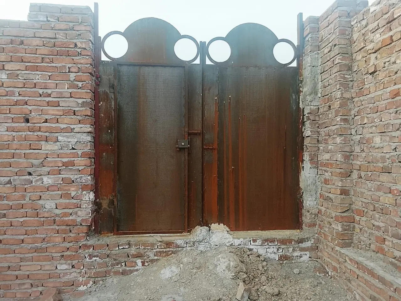خانه فروشی ۲اتاق تا زیر سقف