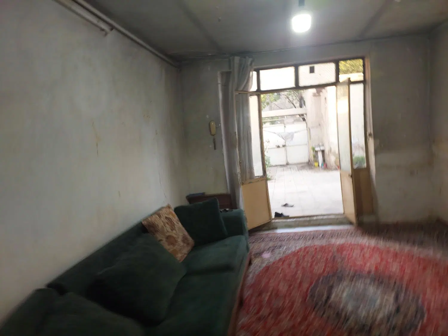 فروش ملک حیاط دار ۲۰۸ متر
