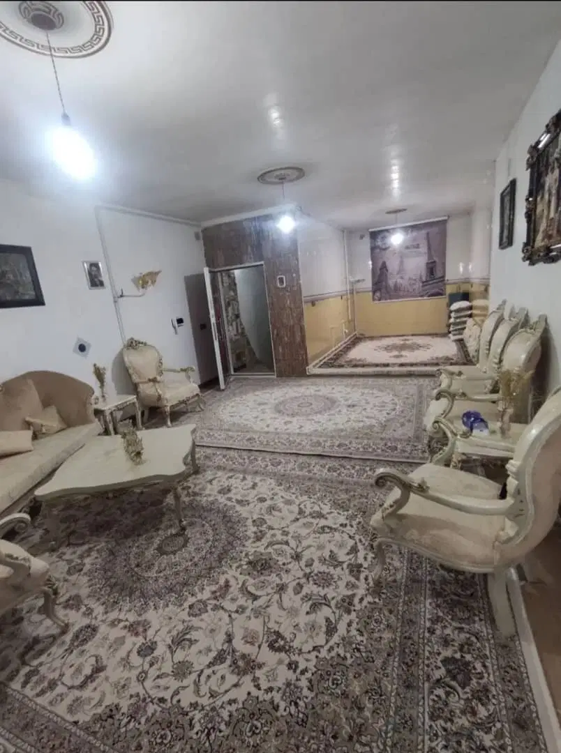 خانه دو طبقه ویلایی شهرک شهرداری