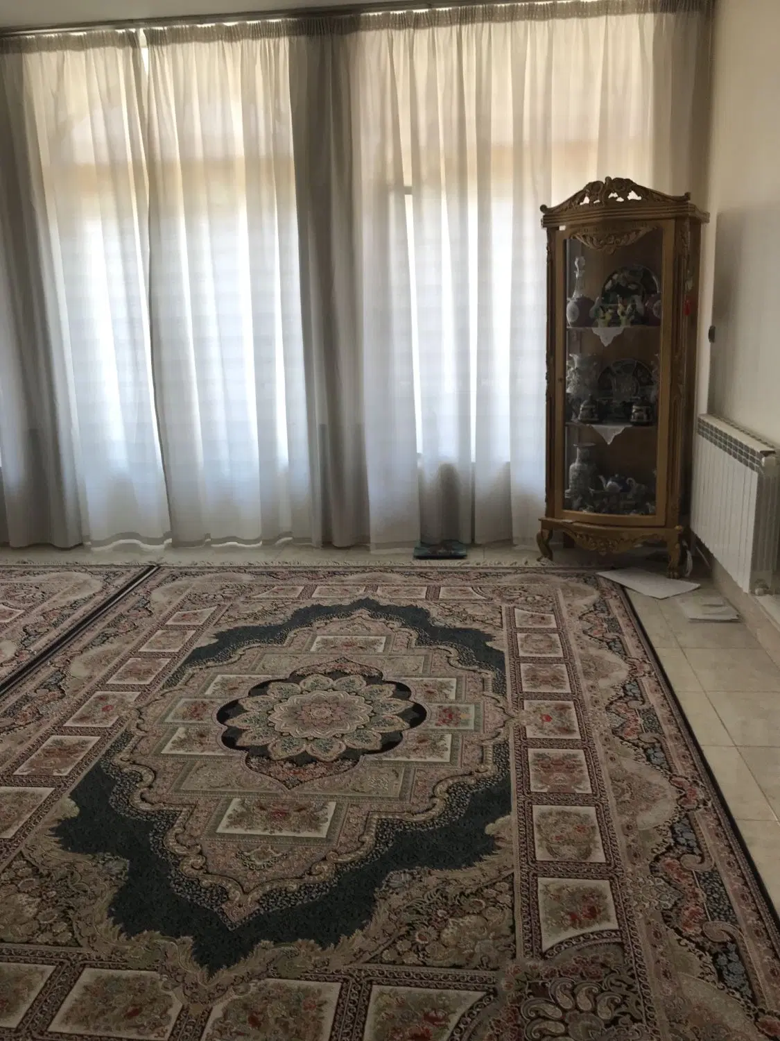 خانه ی ویلایی دوطبقه در پاسداران شرقی