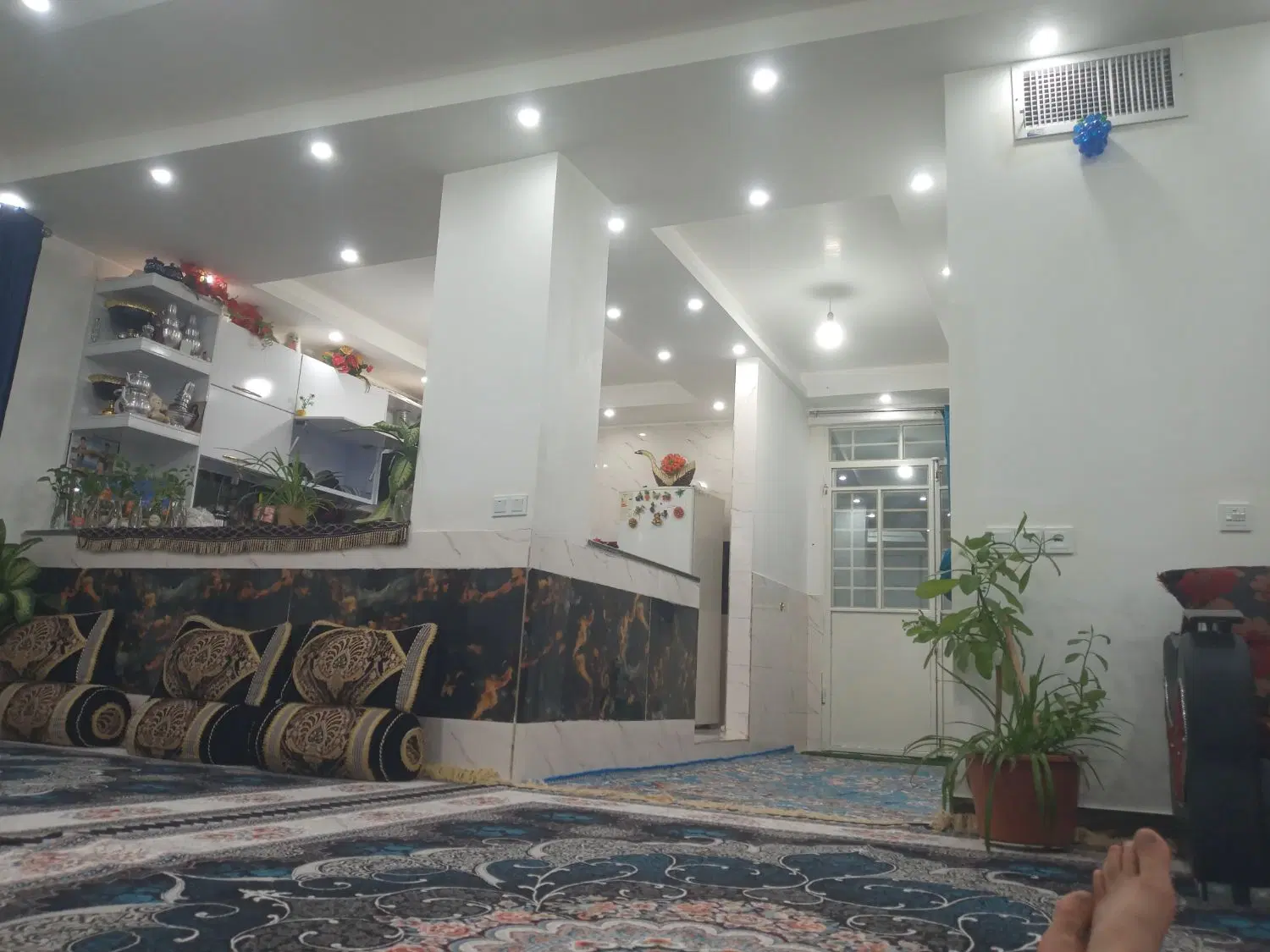 خانه۲طبقه زیرقیمت ۵و۸۰۰تخفیف جزئ دارد