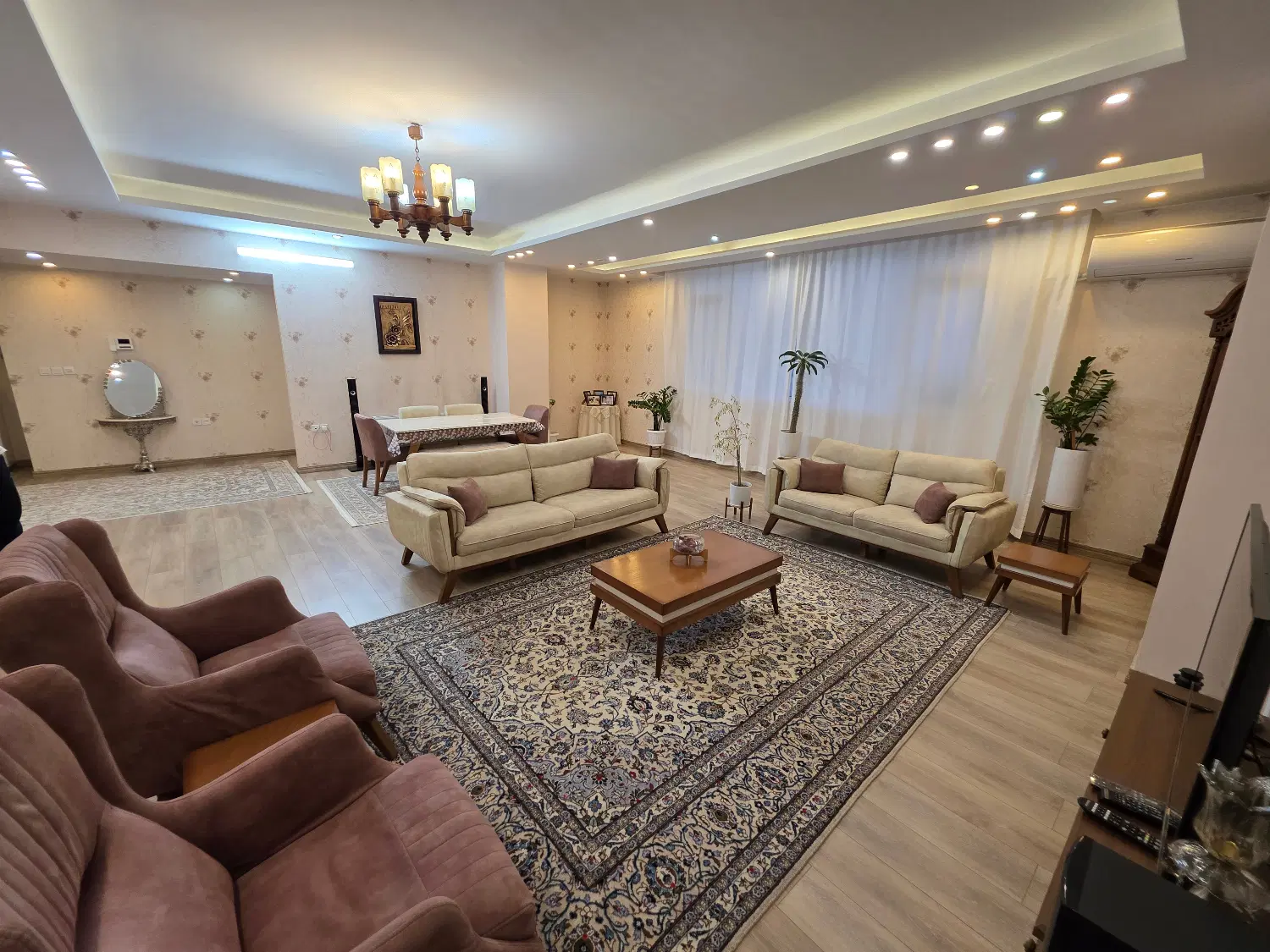 واحد 114 متربحراصلی روبه نما لوکس پارکینگ اختصاصی