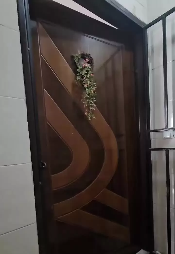 طبقه یک از 3 طبقه بهارستان اردیبهشت فروش فوری