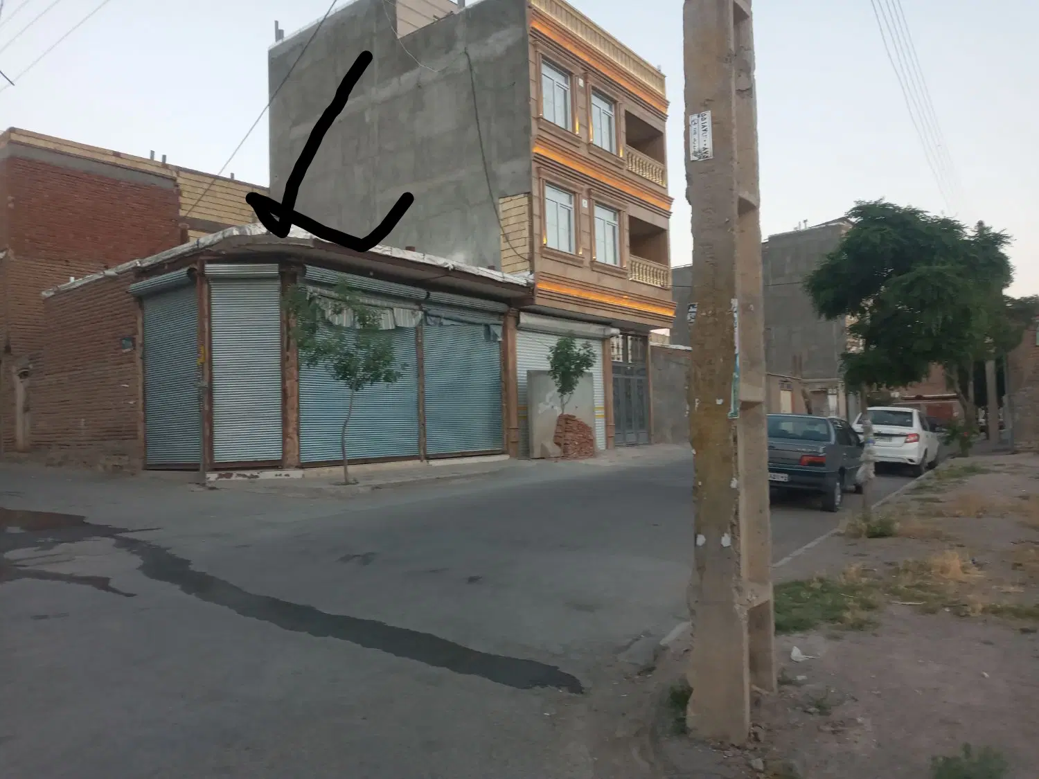فروش  و اجاره مغازه بر ۱۸ متری