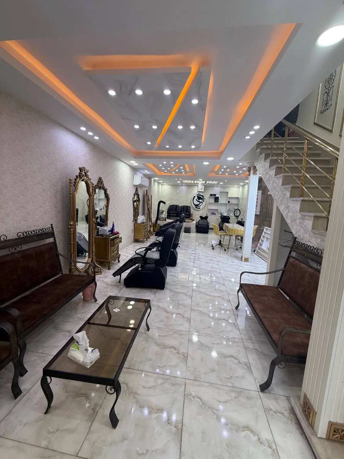ویلای دوبلکس نوساز ،۱۴۰ متر بنا،۳۰ متر حیاط دو نبش