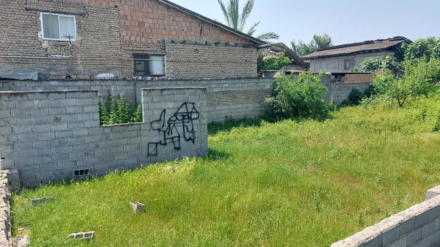 زمین مسکونی ۲۶۳ متری