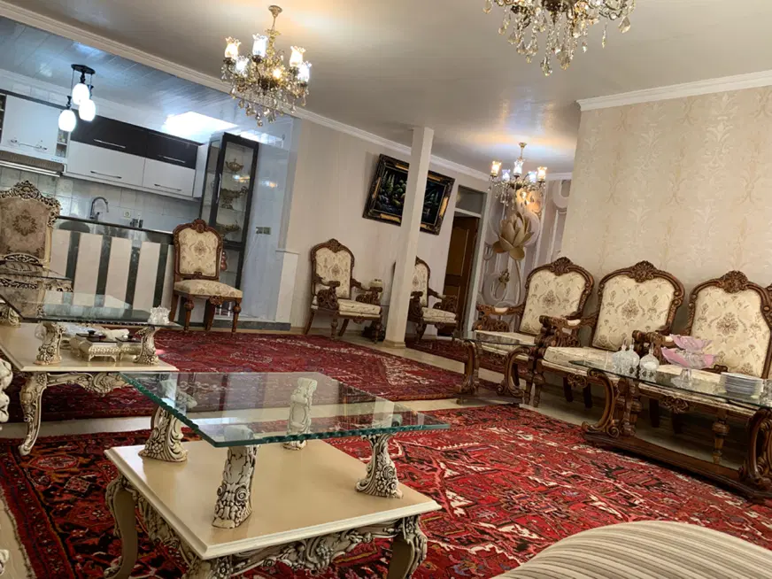 حیاط ویلایی و‌مسکونی