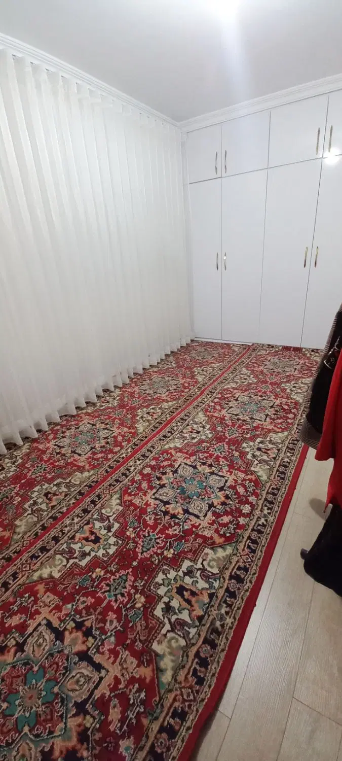 حیاط کلنگی