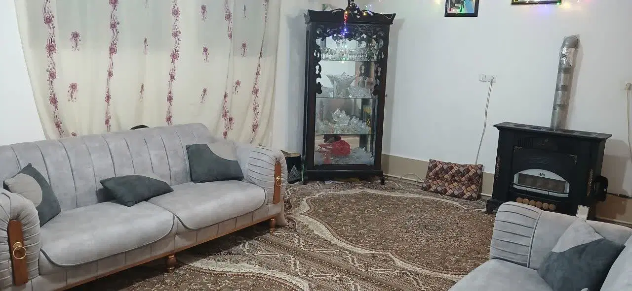 اجاره خانه 74 متری ویلایی اوینی خیابان وحدت