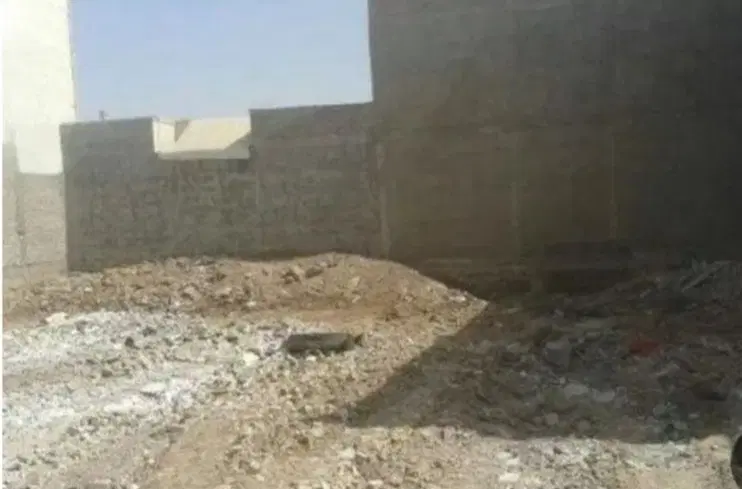 زمین فروشی