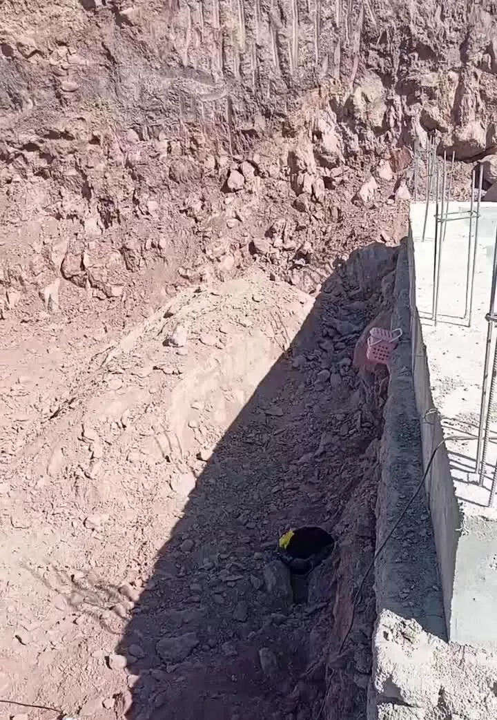 زمین به مساحت 120متر دو رو