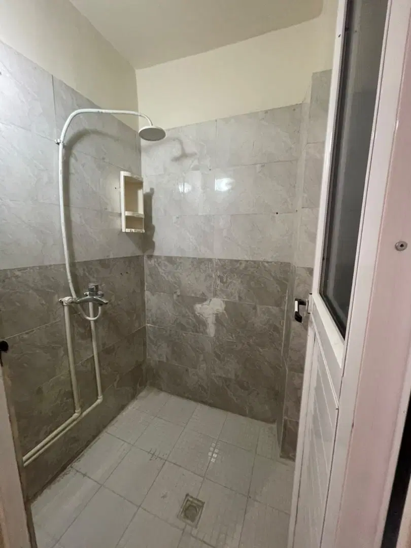 فروش و تهاتری آپارتمان گلزار شرقی