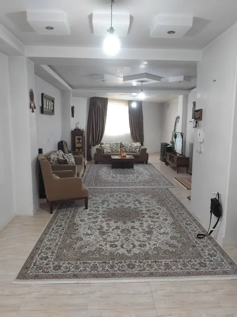 اجاره واحد ۱۰۰متری بلوار جلال لو