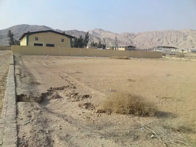 زمین ۱۵۸۰ متری سه‌بر، جاده ملایر، صنعتی