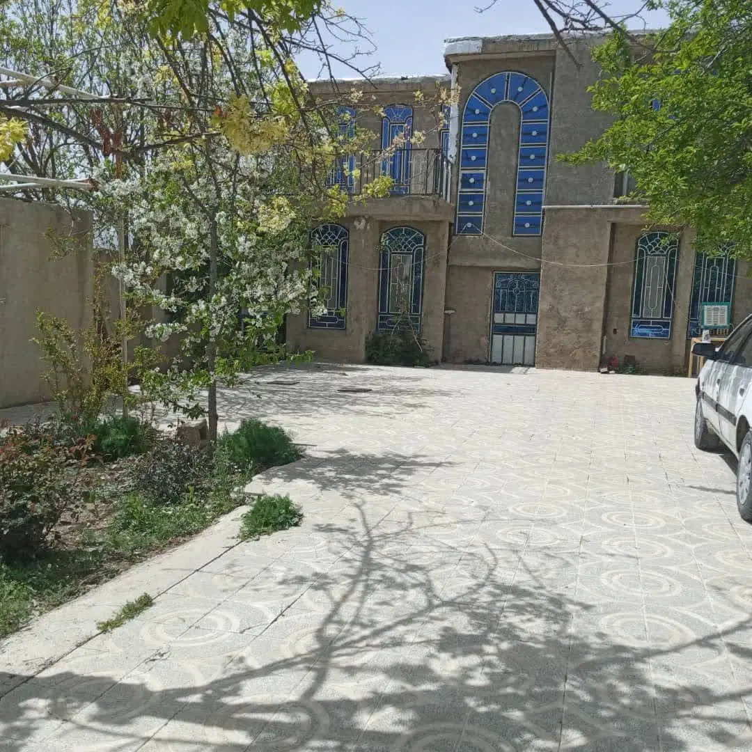 طبقه بالا 160 متر تلخسرو