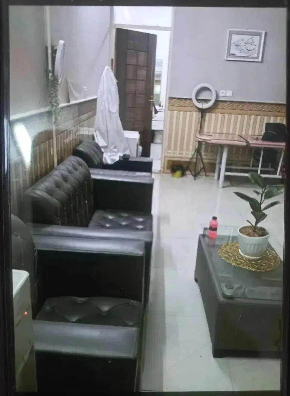 واحد مسکونی زیر طبقه همکف ۸۵ متر