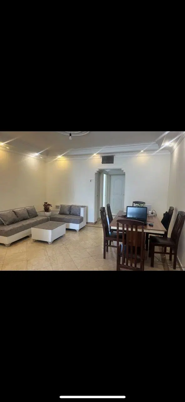 63متر میدان 71 باپارکینگ دو خواب