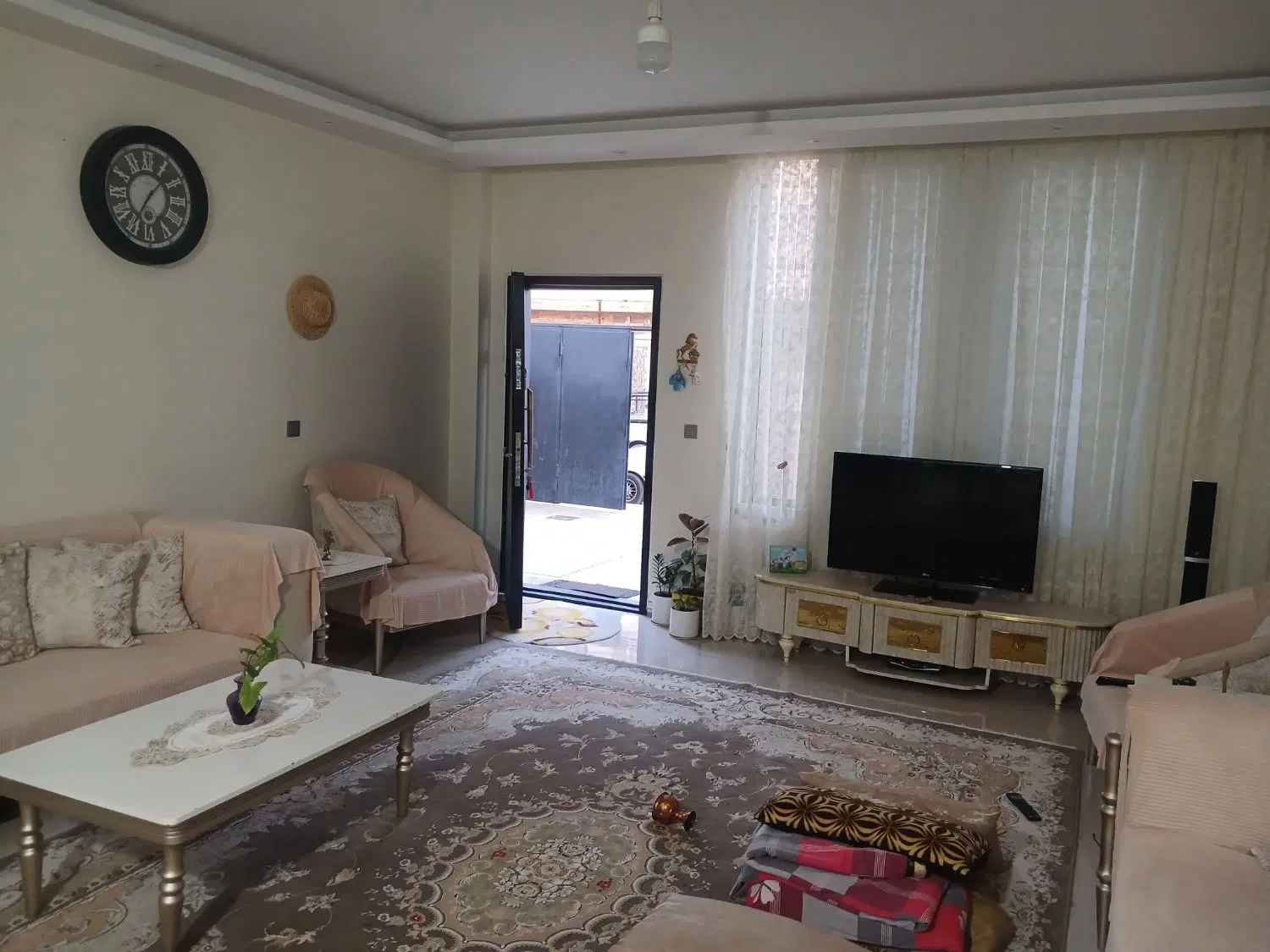 خانه ویلای دو واحده طبقه همکف
