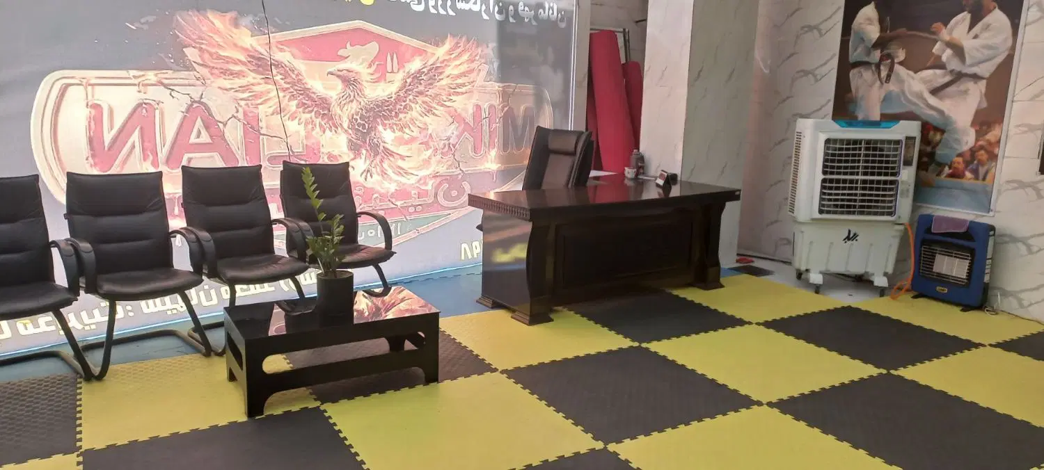 خیابان 20 متری مقداد ک فرهنگ 5 مغازه تجاری