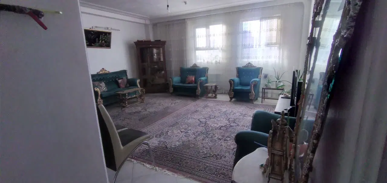 واحد ۱۰۶ متری شیک و تمیز