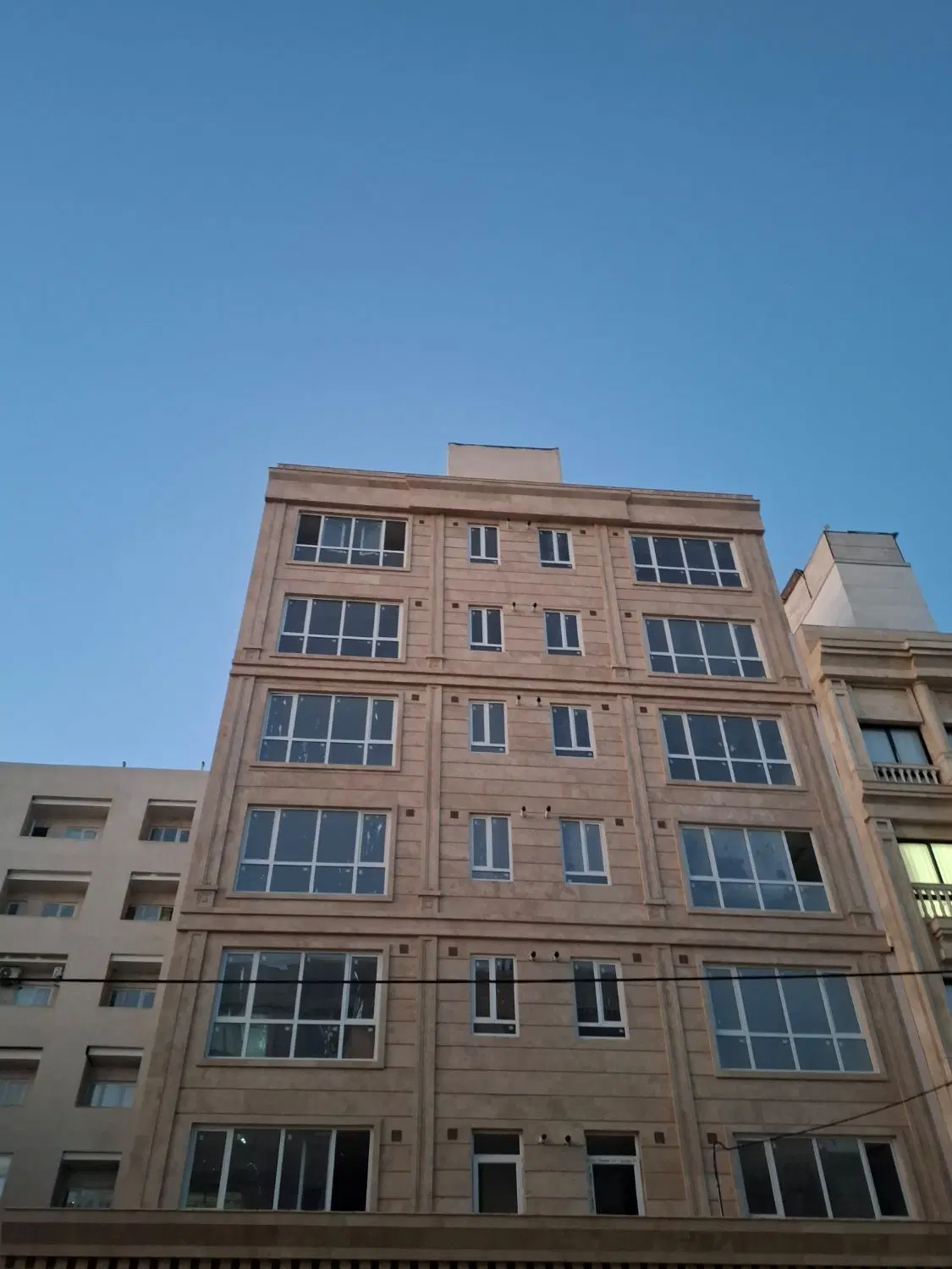 آپارتمان نو ساز