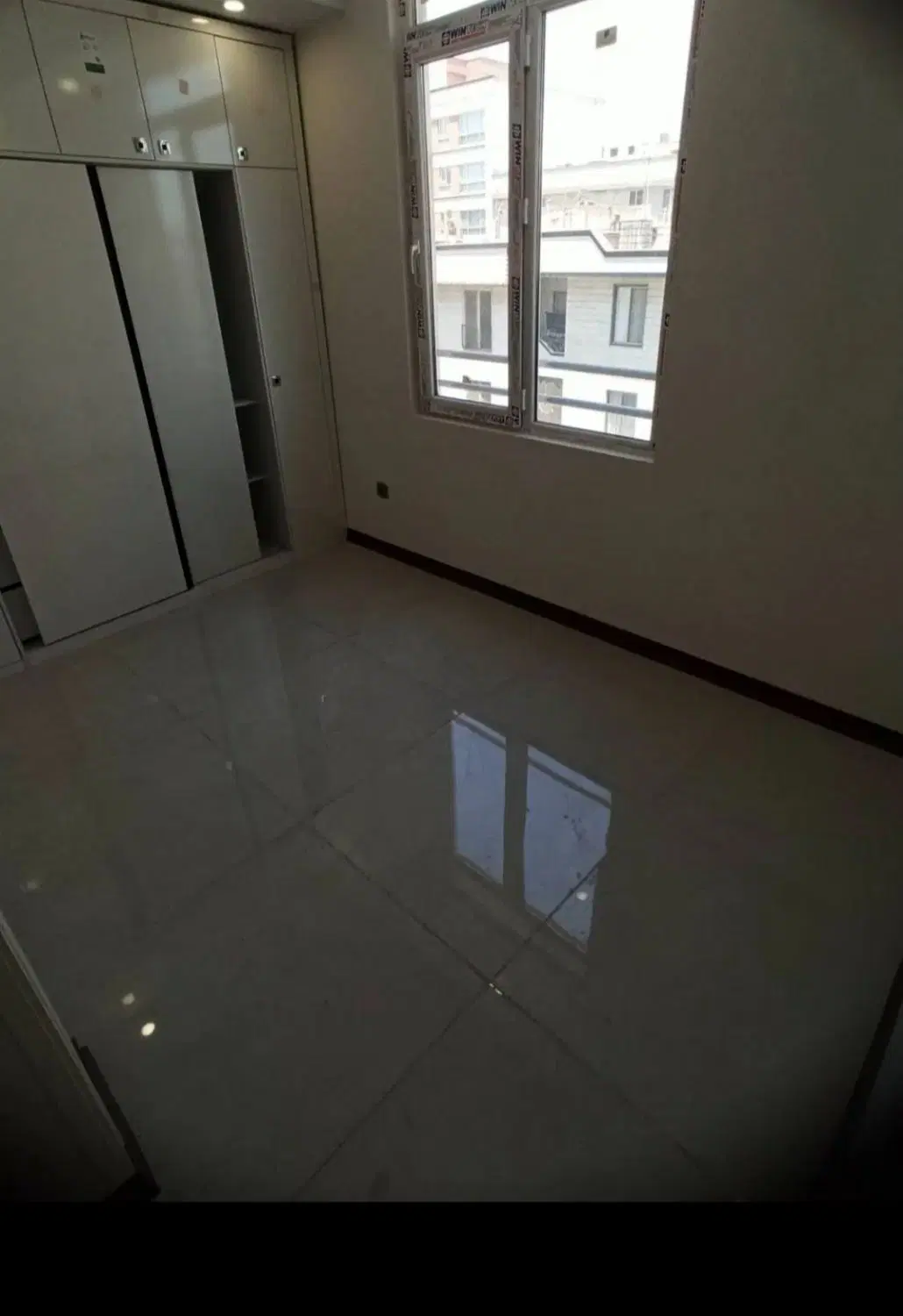خانه توضیحات رو بخون لطفا