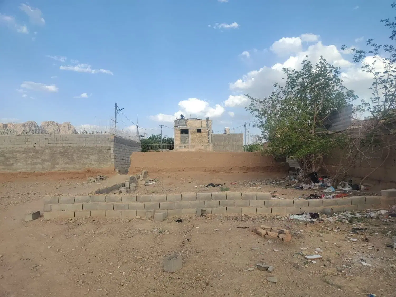 زمین با کاربری مسکونی