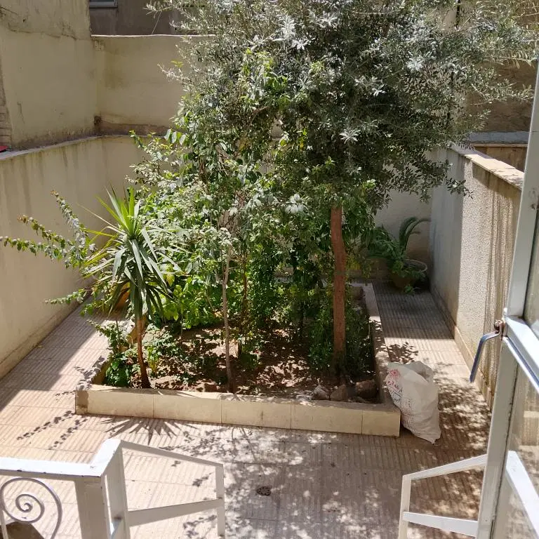 آپارتمان  52متر+40متر حیاط اختصاصی+۲۰متر سوئیت جدا