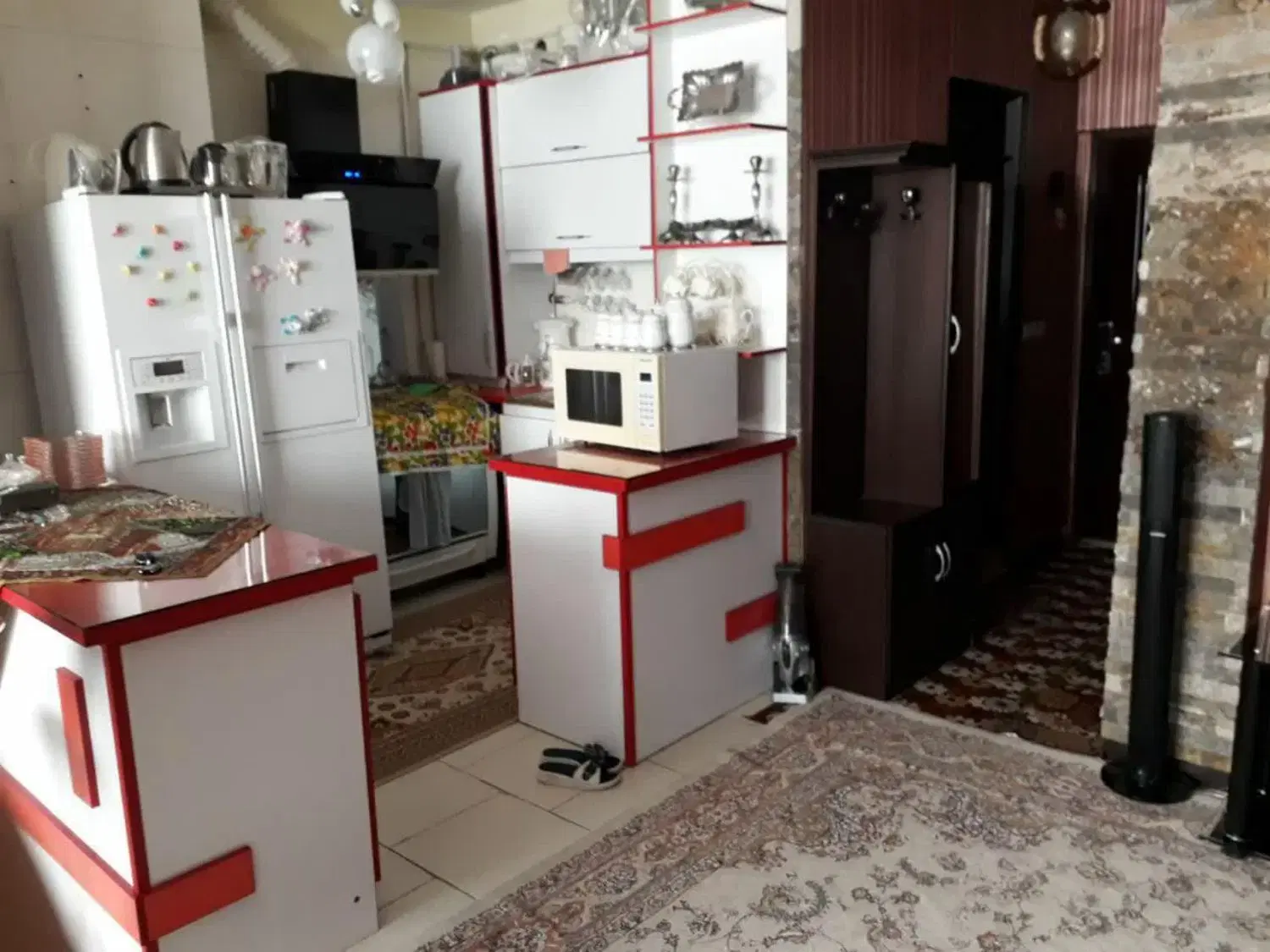 نستله مهرگان