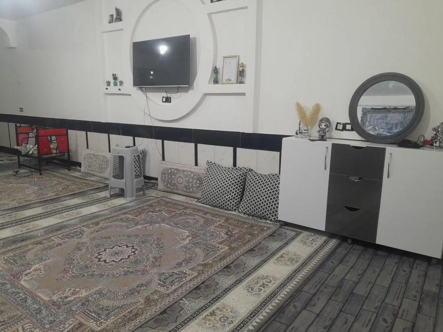 ویلایی شیک فروشی