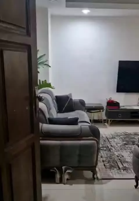 آپارتمان۶۴متری دوخواب فول روبه آفتاب_جنب پارک پلیس