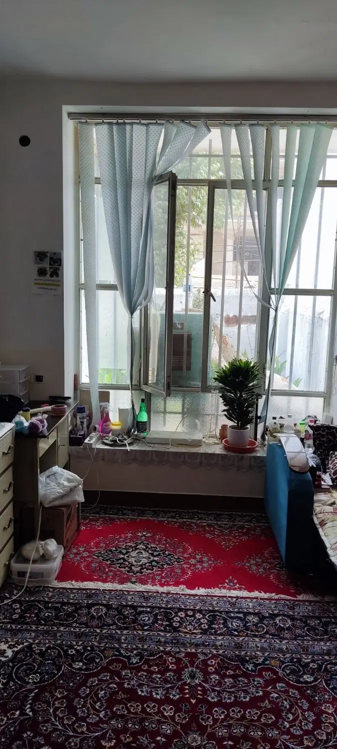 ویلایی بزرگ بلوار عدل مناسب آموزشگاهها