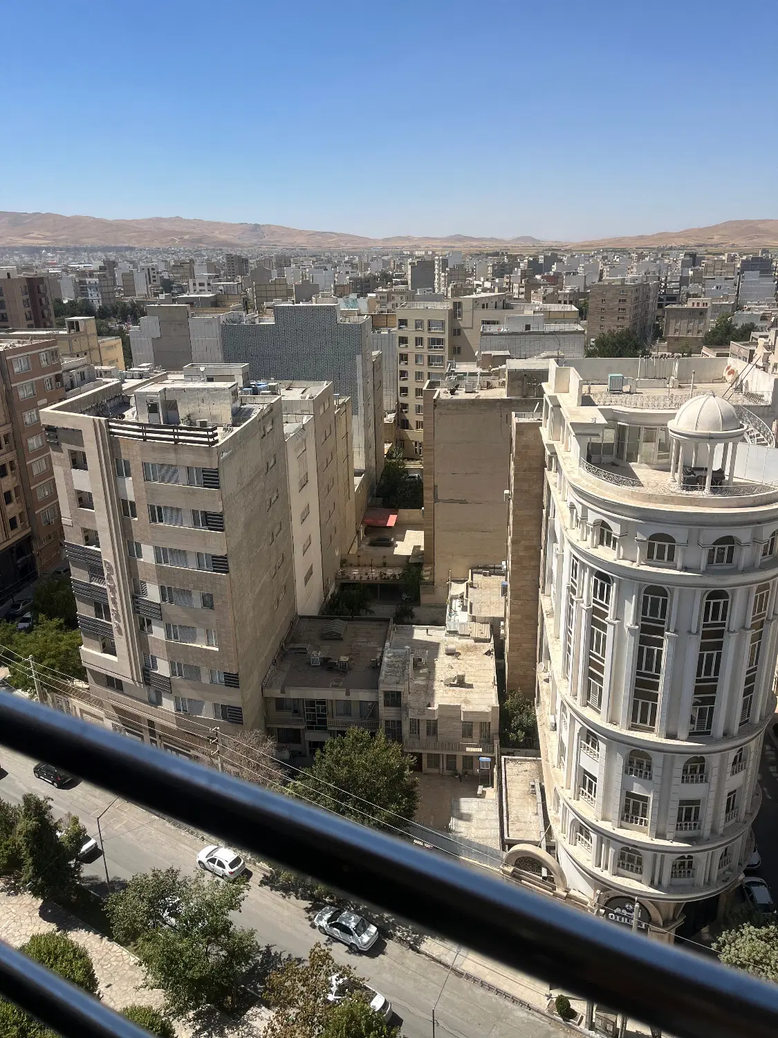 ۱۰۰ متر مغازه بر بلوار ظفر جنوبی